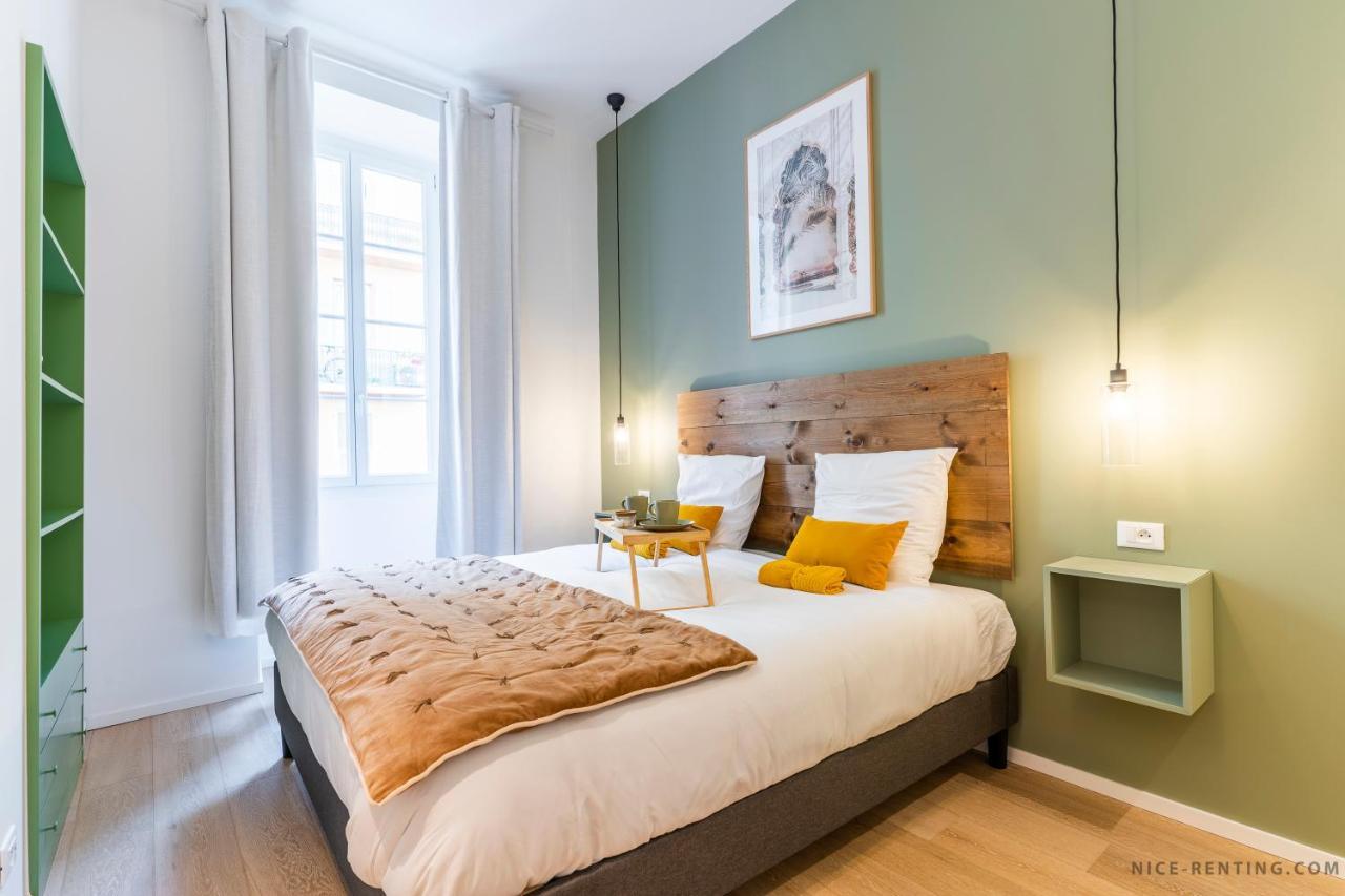 Renting - Bavastro - Luxurious Loft - 2 Bedroom - Ac - Balcony - Trendy Neighborhood Apartamento