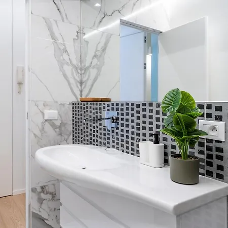 Nice Renting - Bavastro - Luxurious Loft - 2 Bedroom - Ac - Balcony - Trendy Neighborhood Exterior foto